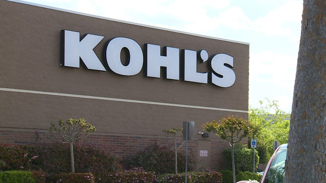 ‘새로운 전통’ 추수감사절에 대형매장들 싹 다 문 닫는다