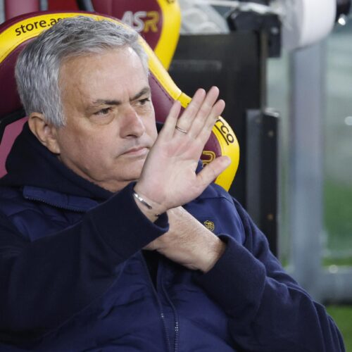 모리뉴 감독, 김민재 외면한 토트넘 저격