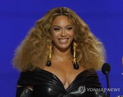 비욘세, 동성애 권리 옹호한다더니 위선적 행동