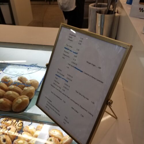 숲속에서 즐기는 핸드메이드 도넛 - The Spheres 안의 General Porpoise