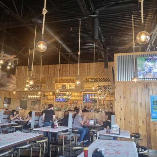 신선하게 잡은 해산물 팟 루이지애나 스타일 피어88 (Pier 88 Boiling Seafood & Bar)