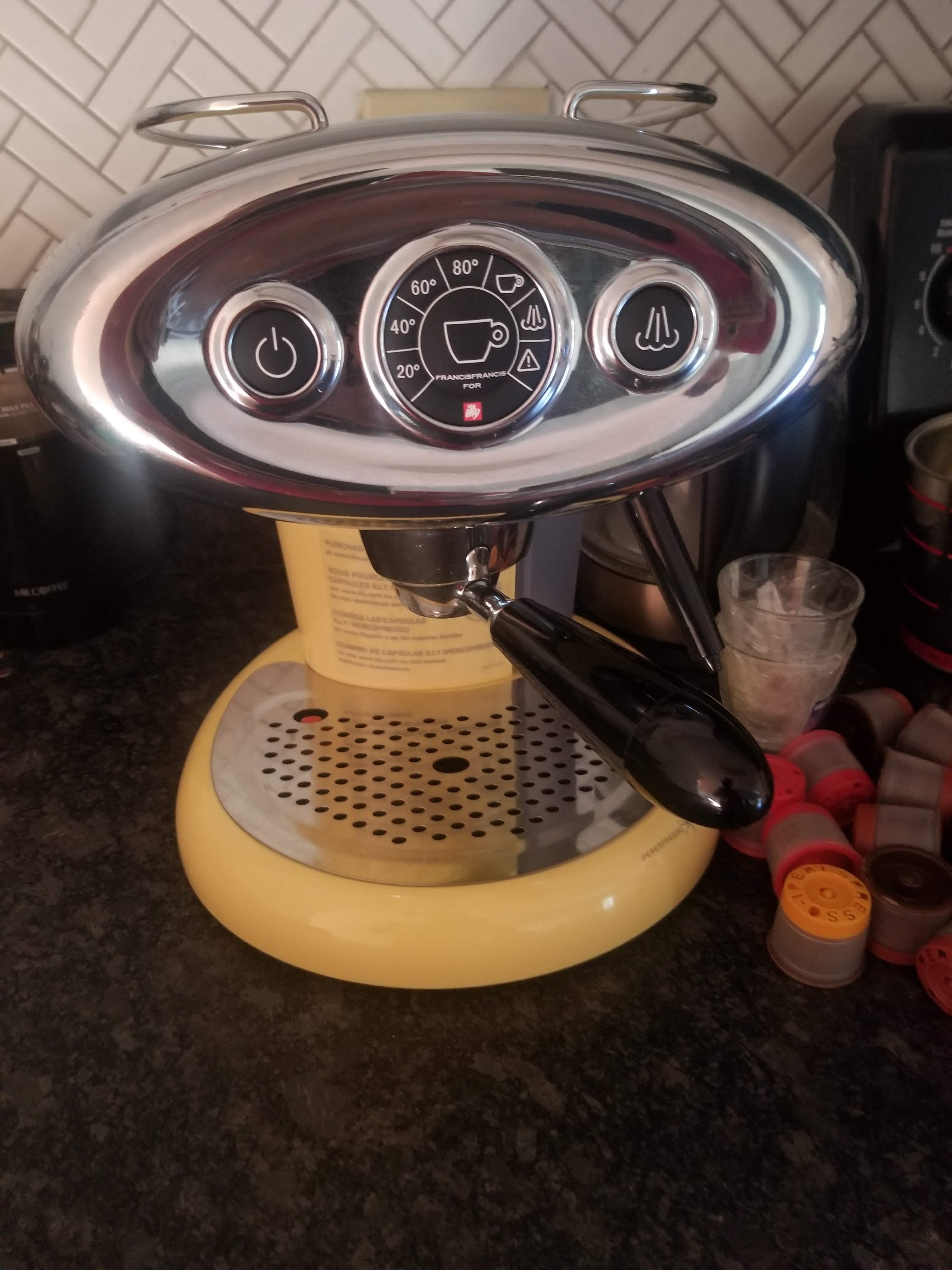 Illy espresso coffee machine 케이시애틀 KSeattle