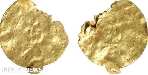 병뚜껑인줄 안 귀고리가 로마시대 보물… 들판서 '심봤다'