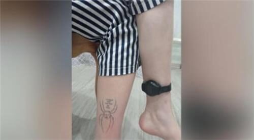 러시아 10대 소녀 가택연금에 전자발찌. 최대 10년 투옥