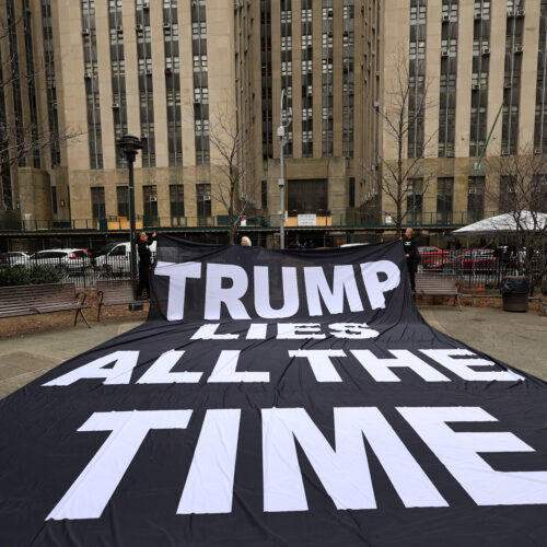 트럼프 '성관계 입막음 의혹'