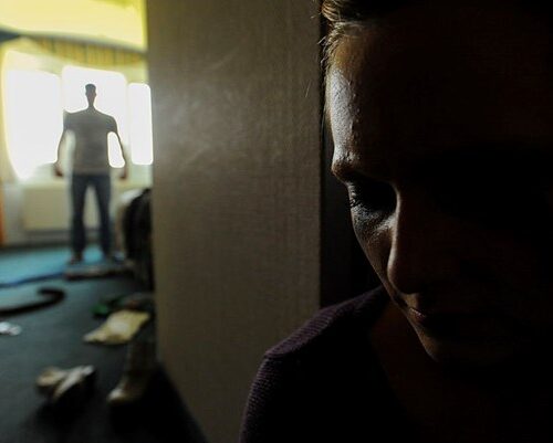 가정 내 폭력에 도움주는 기관들..