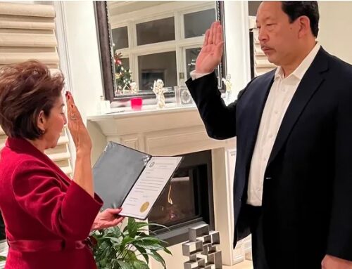 브루스 하렐, 첫 번째 아시아계 미국인 시애틀 시장 취임