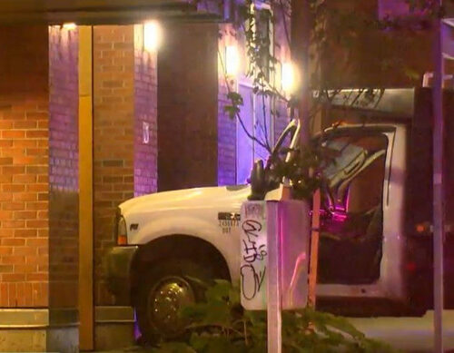 숄라인서 밤새 펼쳐진 경찰 추격전, 월링포드 건물 들이받으며 종료