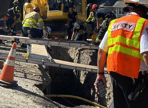 렌튼 건설현장서 땅 붕괴돼 20피트 아래로 추락, 남성 1명 사망