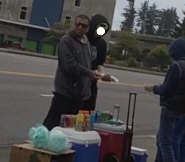 레모네이드 판매하던 11살에 가짜 백불 지폐 내고 거스름 돈 85불 받아가