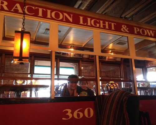 12월이면 문을 닫게 된 시애틀의 명소 올드 스파게티 팩토리(Old Spaghetti Factory)