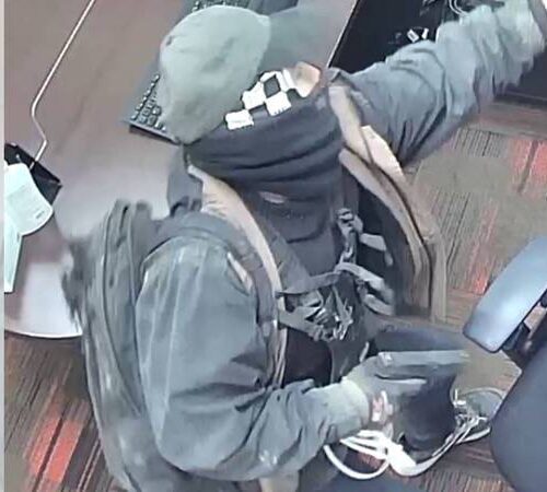 영화의 한 장면처럼 ‘지붕 뚫고 내려온’ 뉴캐슬 키뱅크 강도, 공개 수사 중