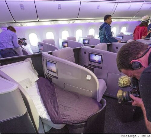 보잉 첫 드림라이너 항공기, 10월 출항