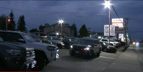 린우드 99번 고속도로 지역 주차장에서 차량 3대 도난