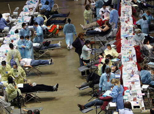 키 아레나(Key Arena) 에서 열린 무료 의료 서비스 제공 행사에 엄청난 인파 몰려