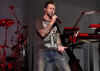 Maroon 5, 수퍼볼 하프타임 공연 하게 될 수도..